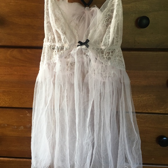 Brand New Victoria’s Secret  Runway Edition. - Picture 7 of 8